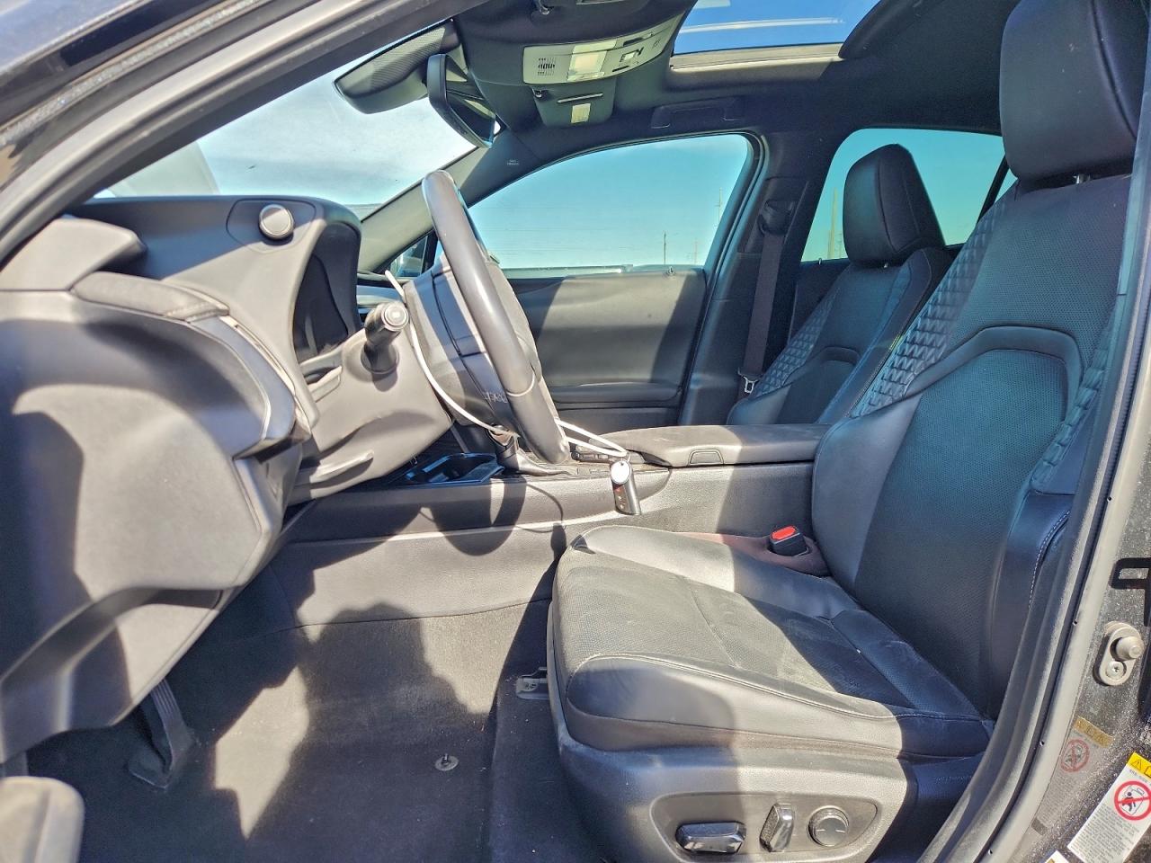 2019 LEXUS UX 250H photo 7