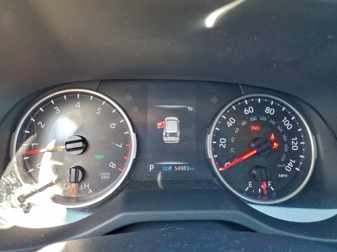 2021 TOYOTA RAV4 LE photo 9