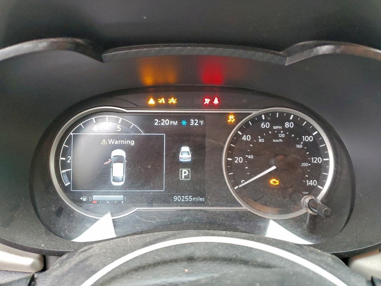 2020 NISSAN VERSA SV photo 9