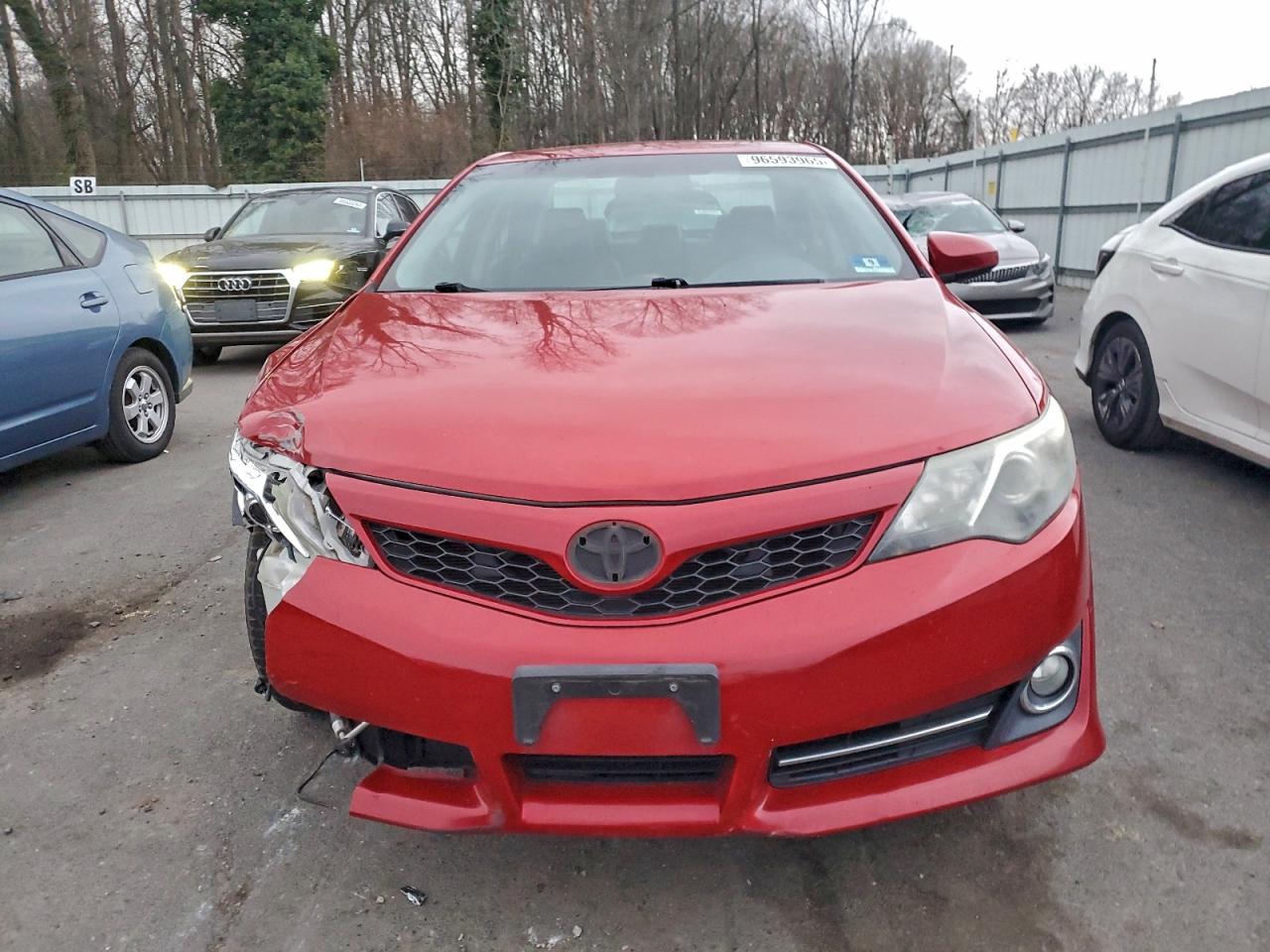 2014 TOYOTA CAMRY L photo 5