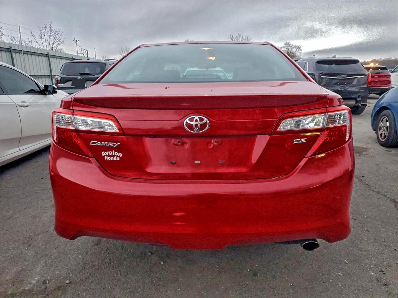 2014 TOYOTA CAMRY L photo 6
