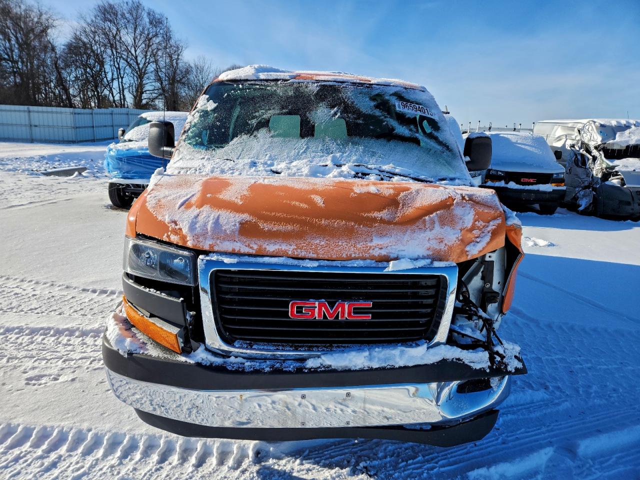 2017 GMC SAVANA G2500 photo 5