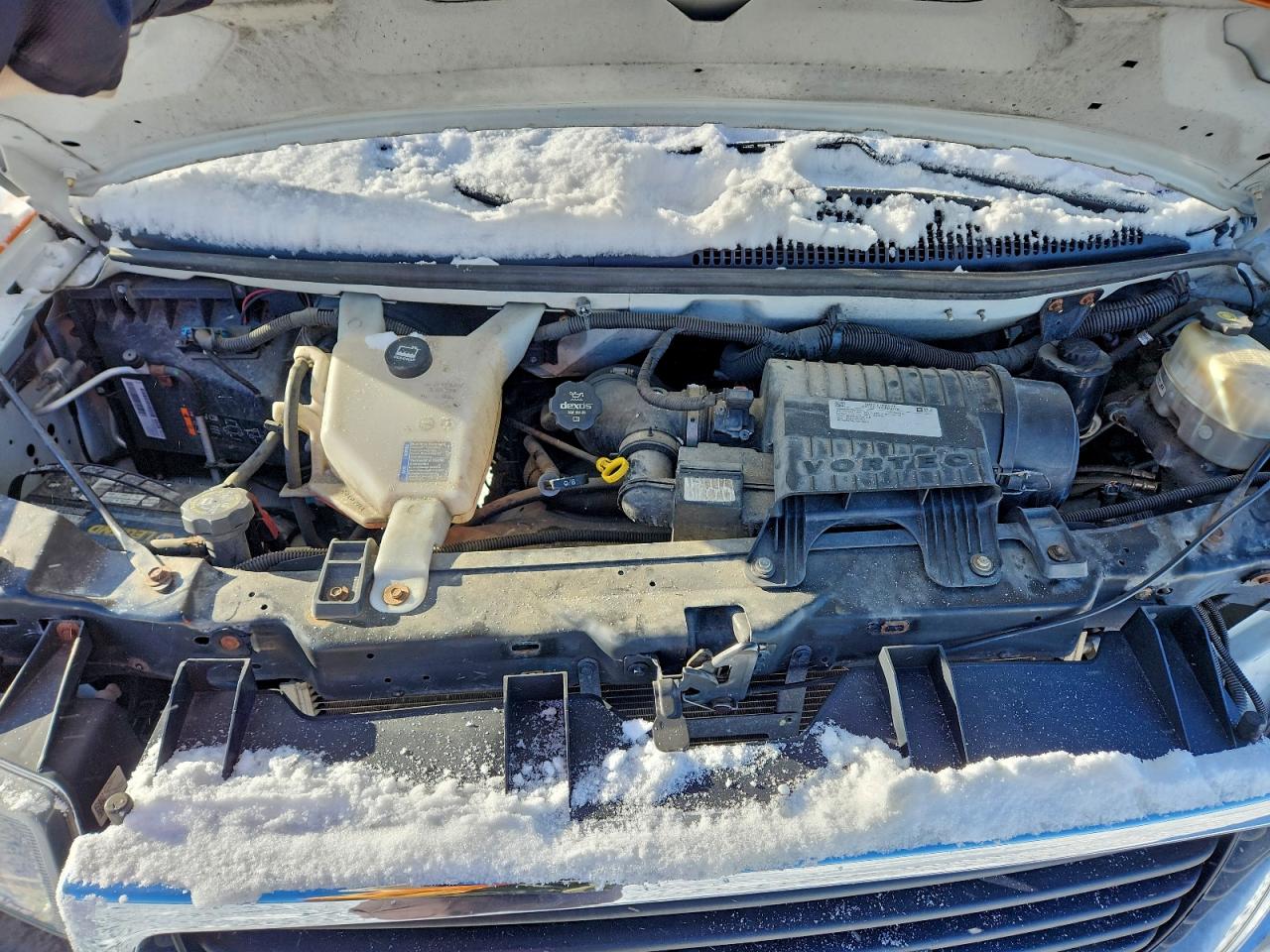 2017 GMC SAVANA G2500 photo 11