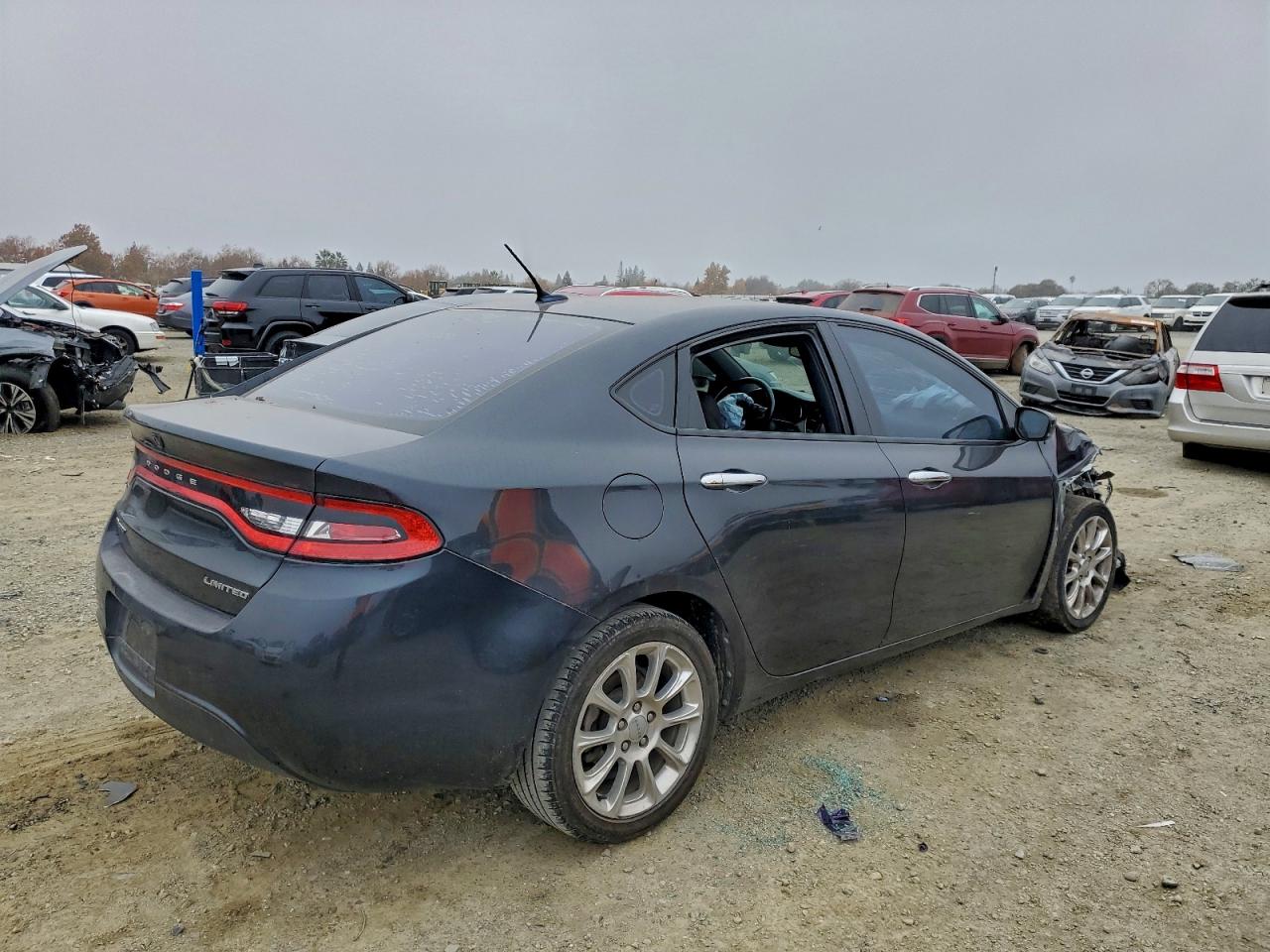 2013 DODGE DART LIMITED photo 3