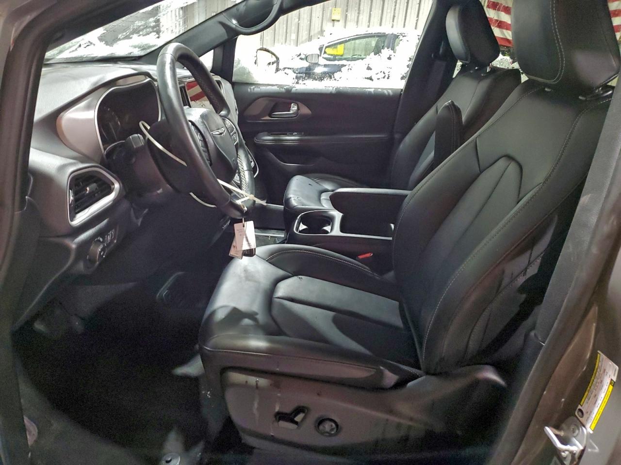 2025 CHRYSLER PACIFICA SELECT photo 7