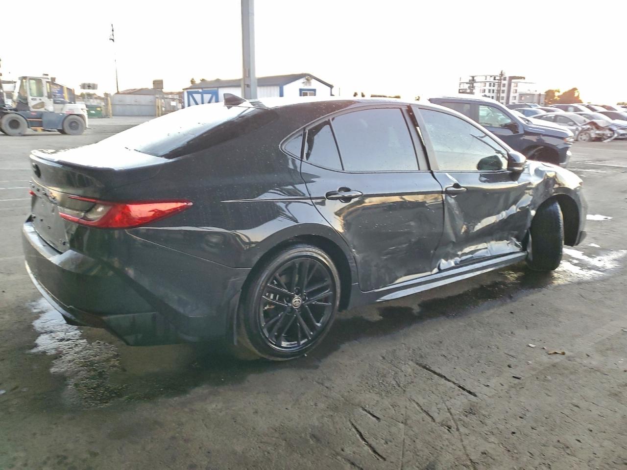 2025 TOYOTA CAMRY XSE photo 3