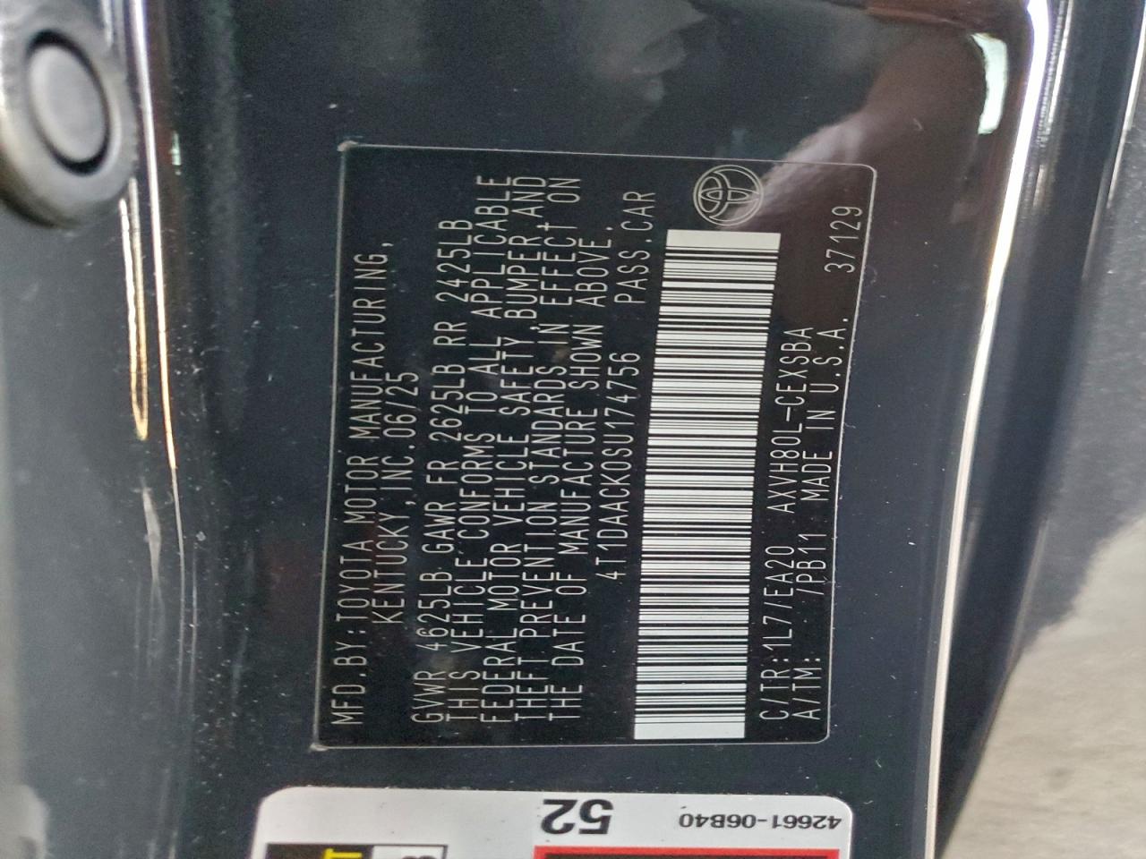 2025 TOYOTA CAMRY XSE photo 12