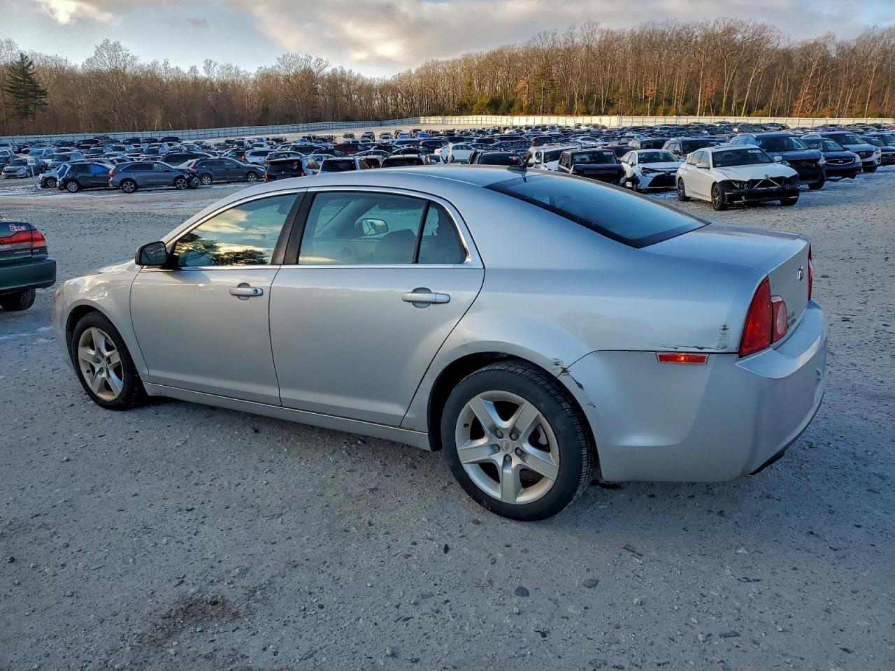 2011 CHEVROLET MALIBU LS photo 2