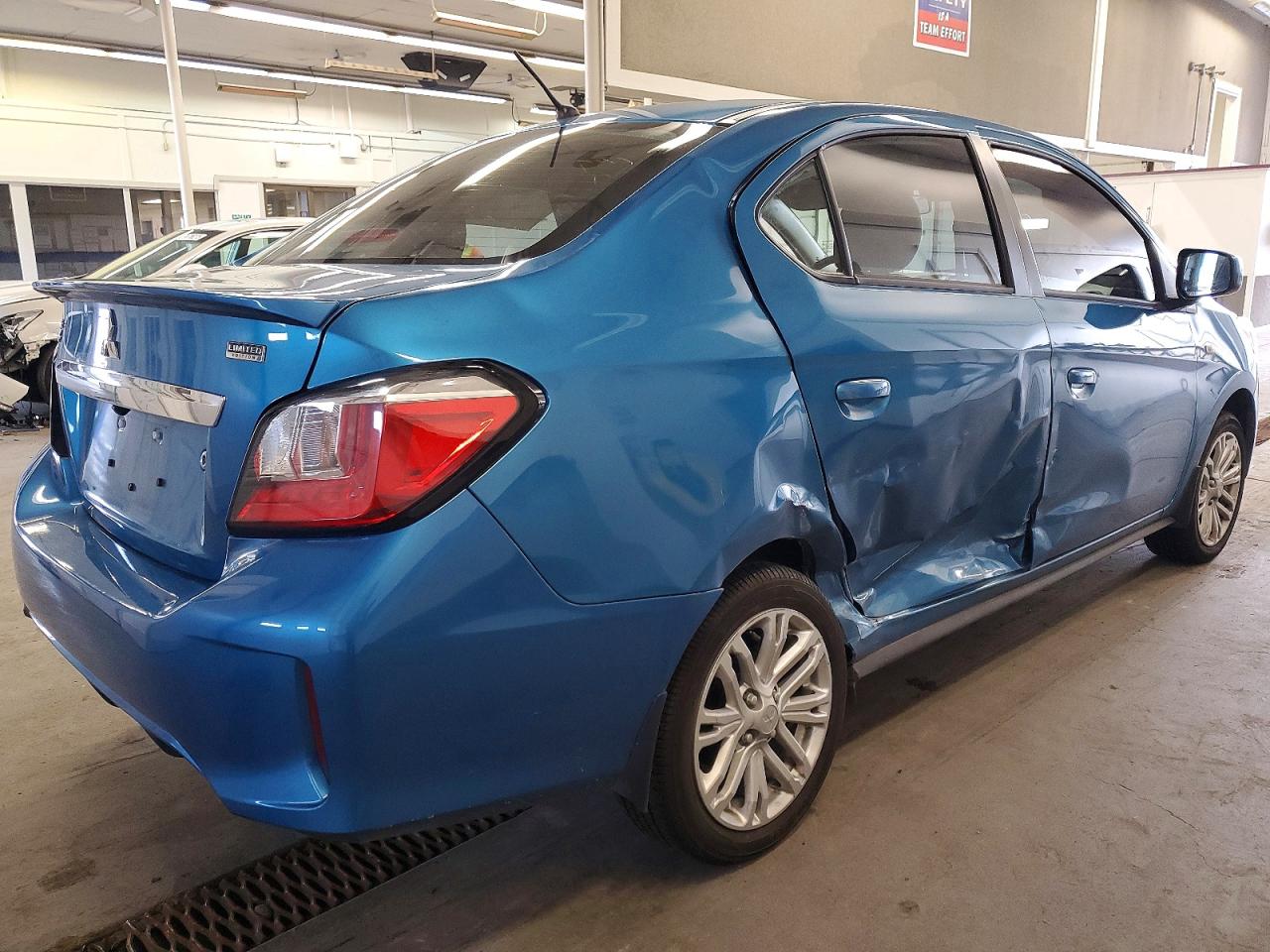 2024 MITSUBISHI MIRAGE G4 ES photo 3