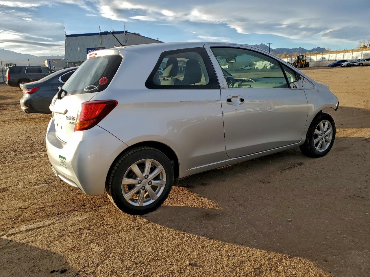 2016 TOYOTA YARIS L photo 3