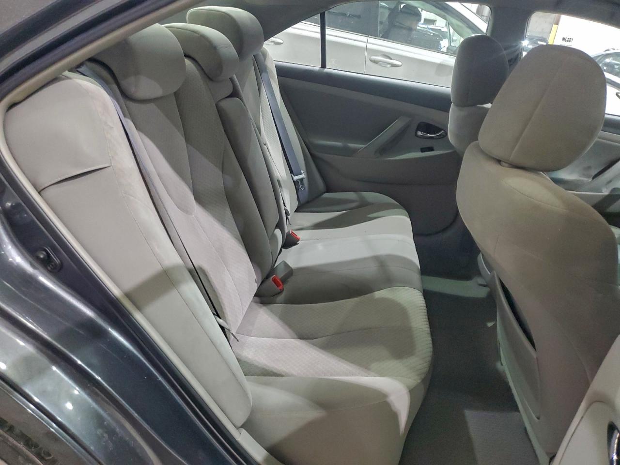 2009 TOYOTA CAMRY BASE photo 10