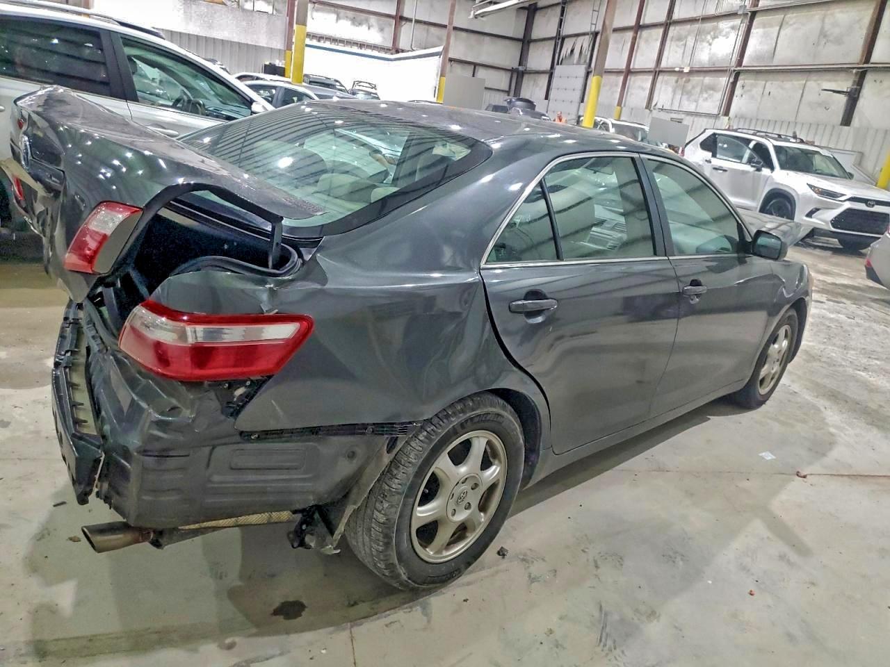 2009 TOYOTA CAMRY BASE photo 3