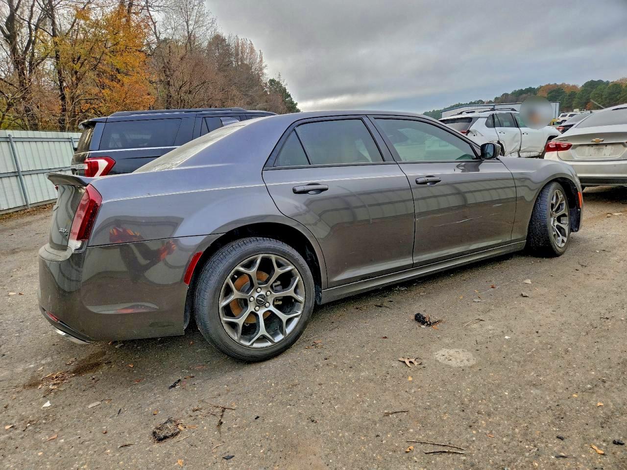 2018 CHRYSLER 300 S photo 3