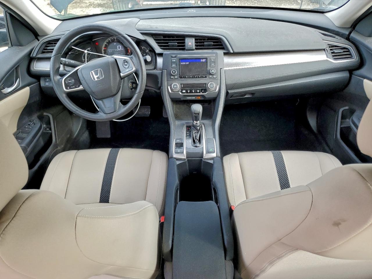 2016 HONDA CIVIC LX photo 8