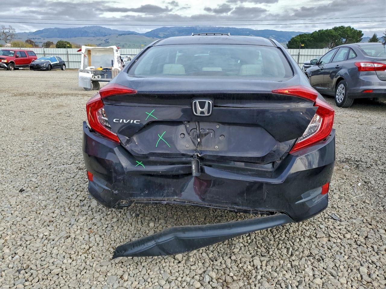 2016 HONDA CIVIC LX photo 6