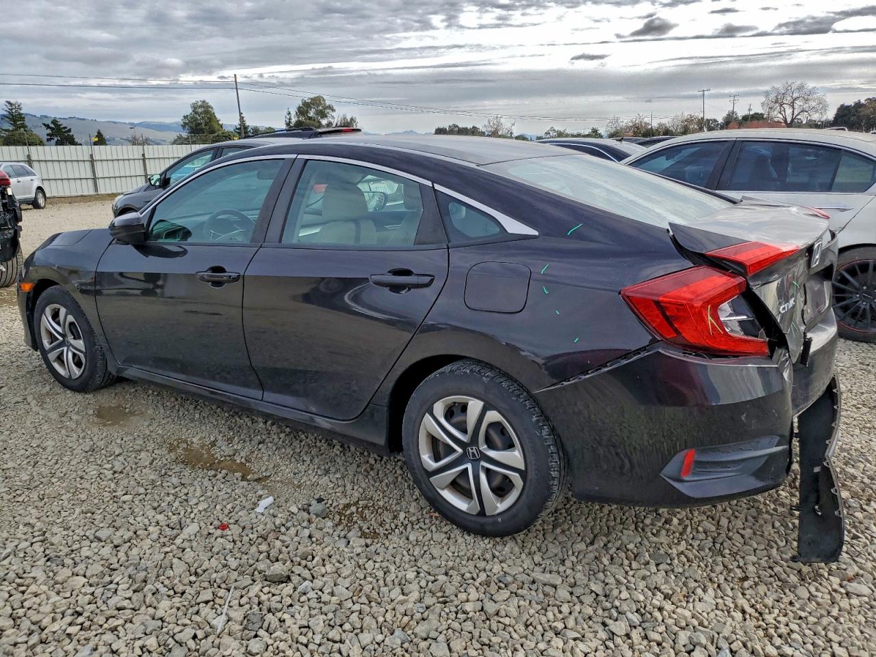 2016 HONDA CIVIC LX photo 2