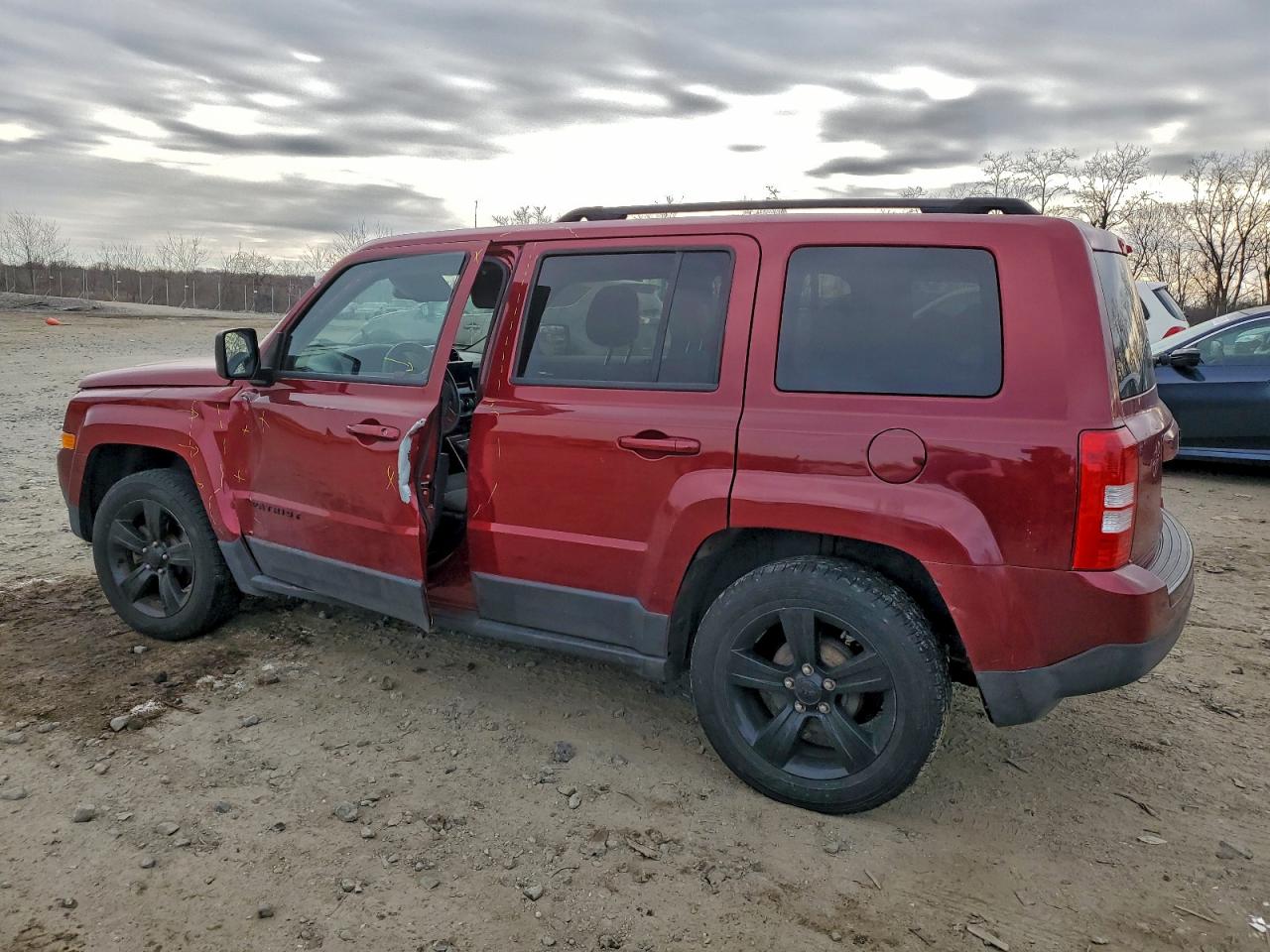 2015 JEEP PATRIOT SPORT photo 2