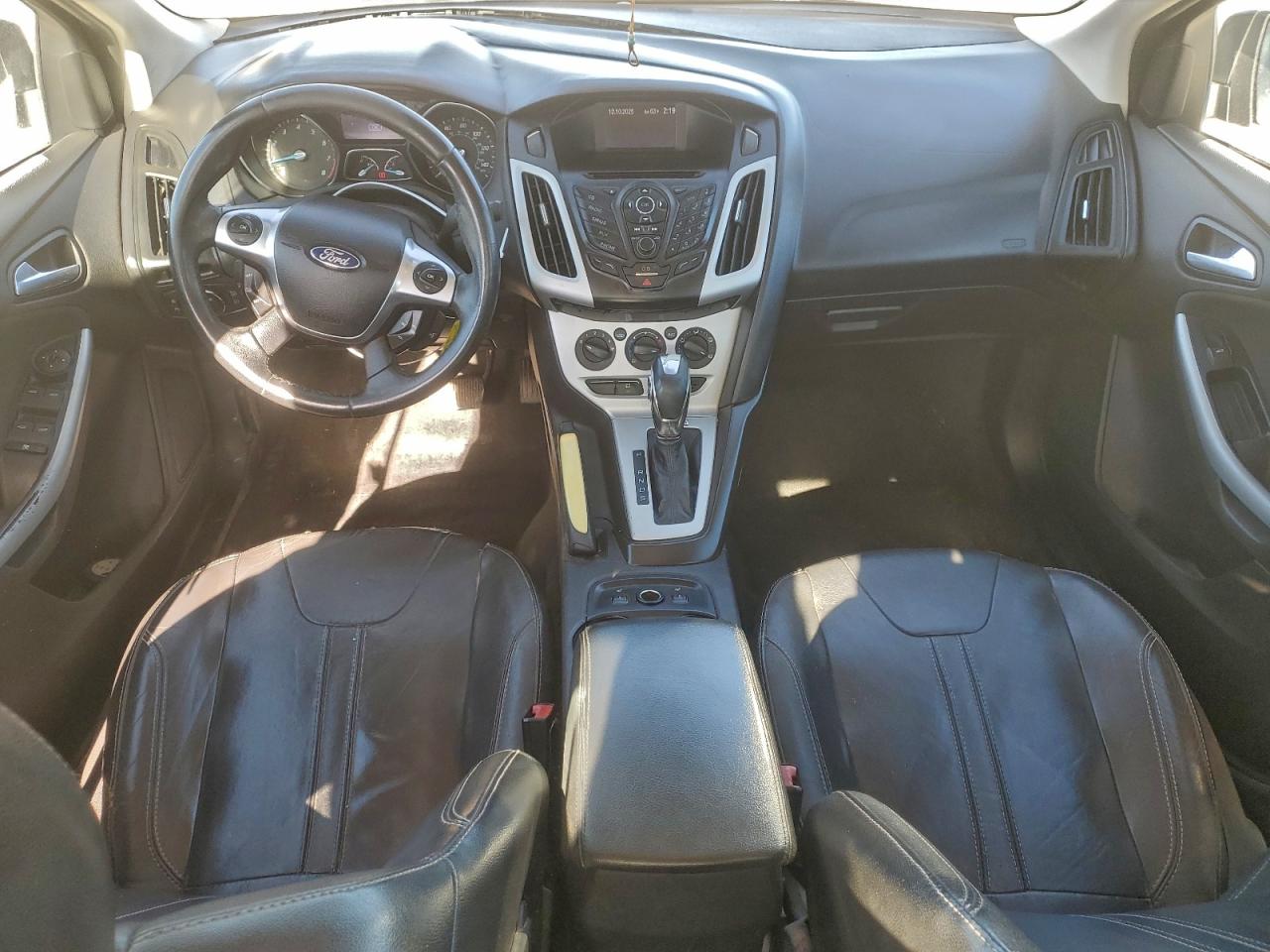 2013 FORD FOCUS SE photo 8
