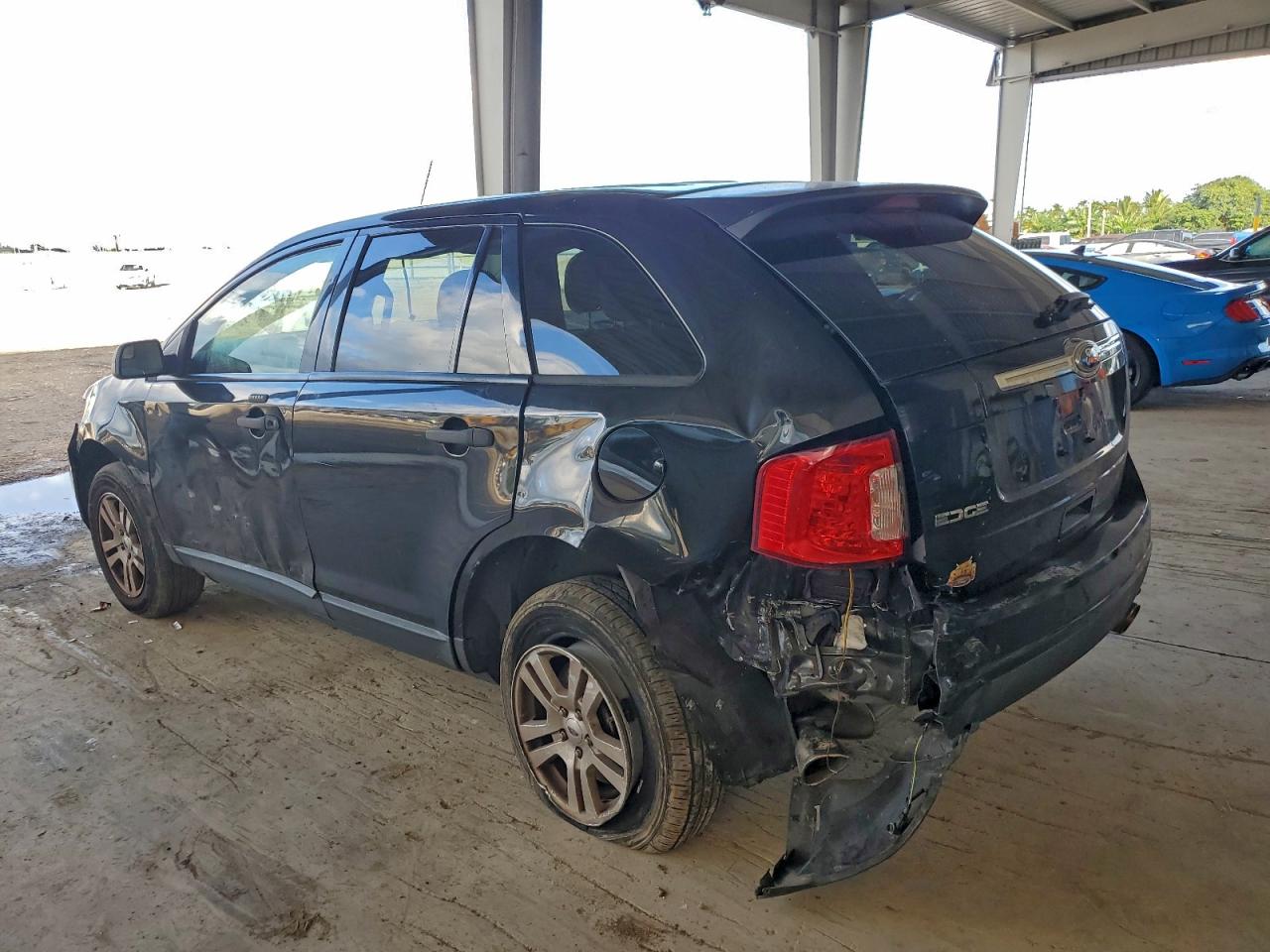 2013 FORD EDGE SE photo 2