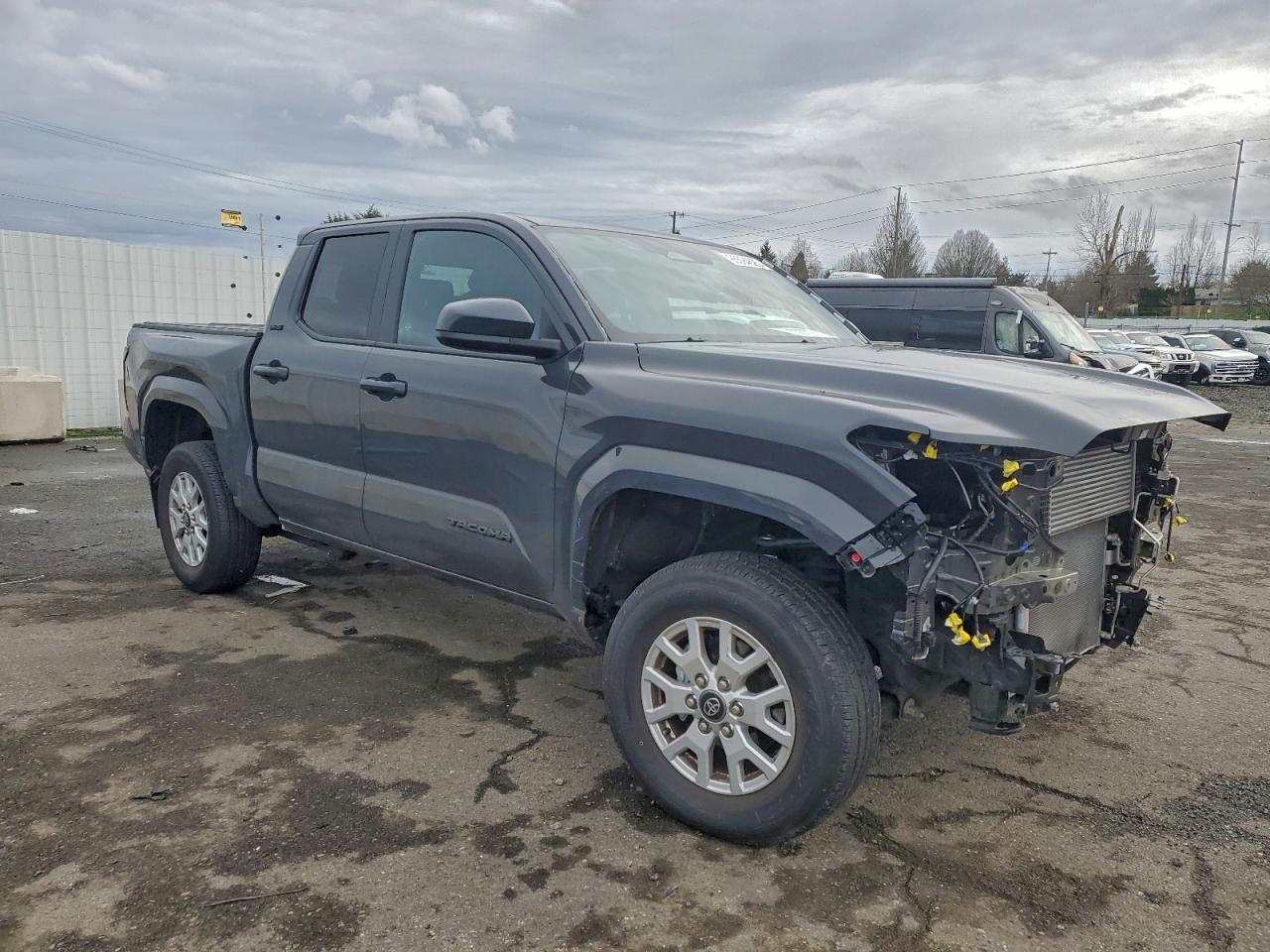2024 TOYOTA TACOMA DOUBLE CAB photo 4