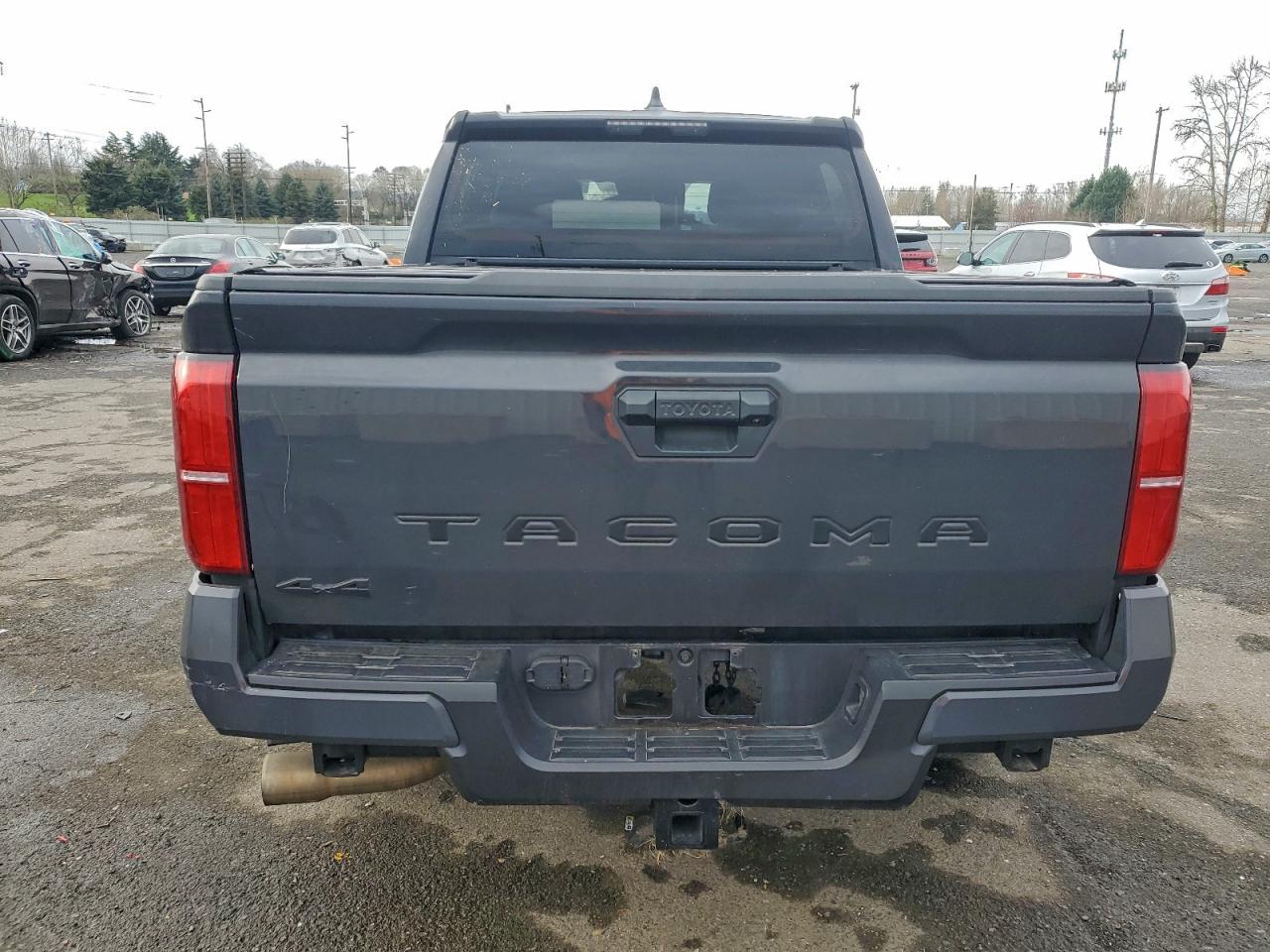 2024 TOYOTA TACOMA DOUBLE CAB photo 6