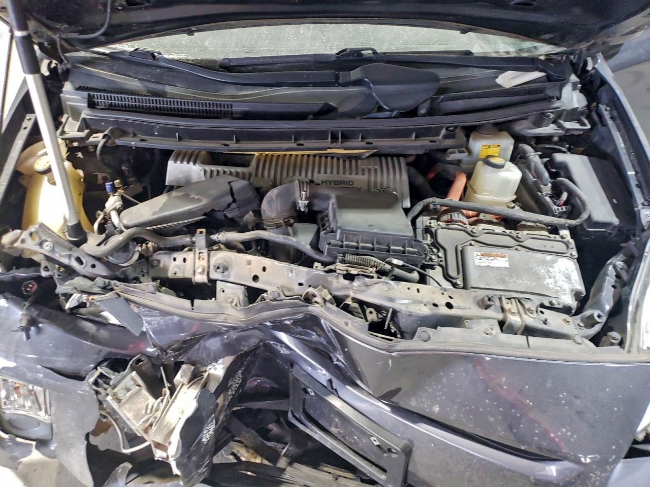2011 TOYOTA PRIUS photo 12