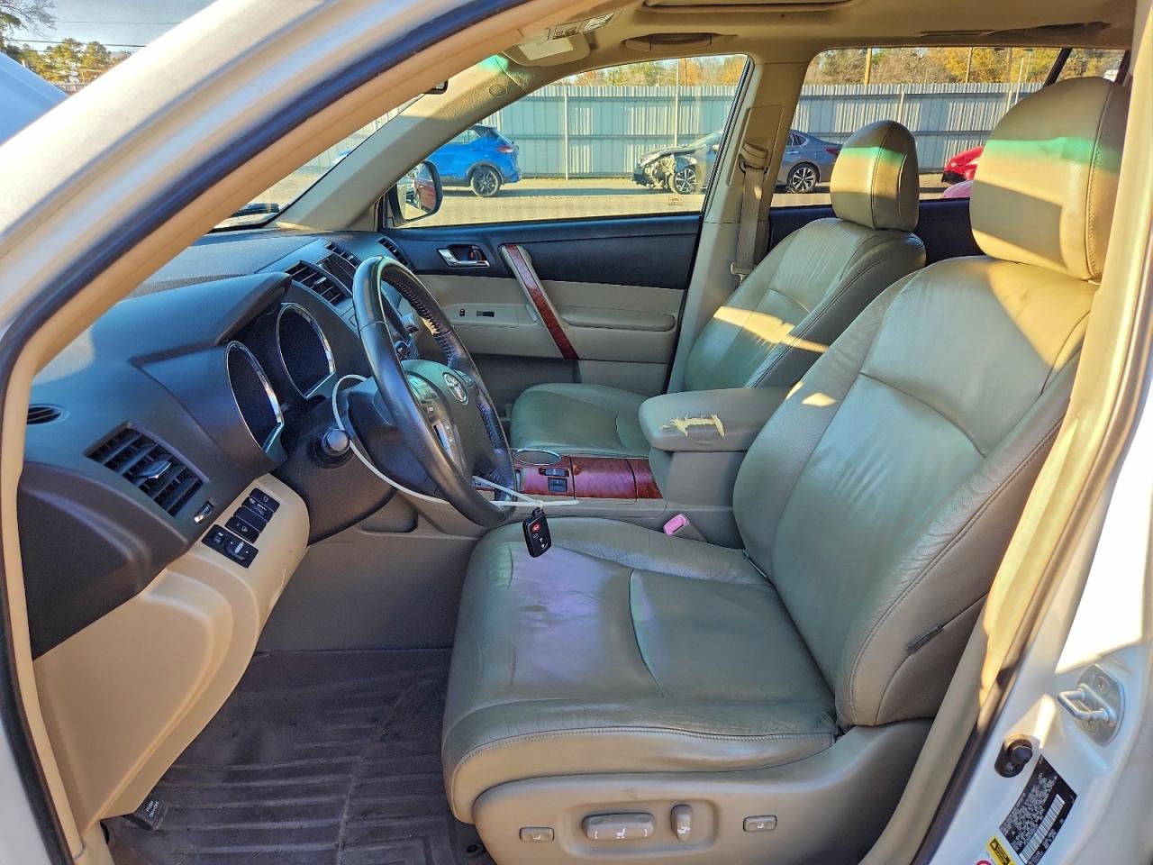 2009 TOYOTA HIGHLANDER LIMITED photo 7