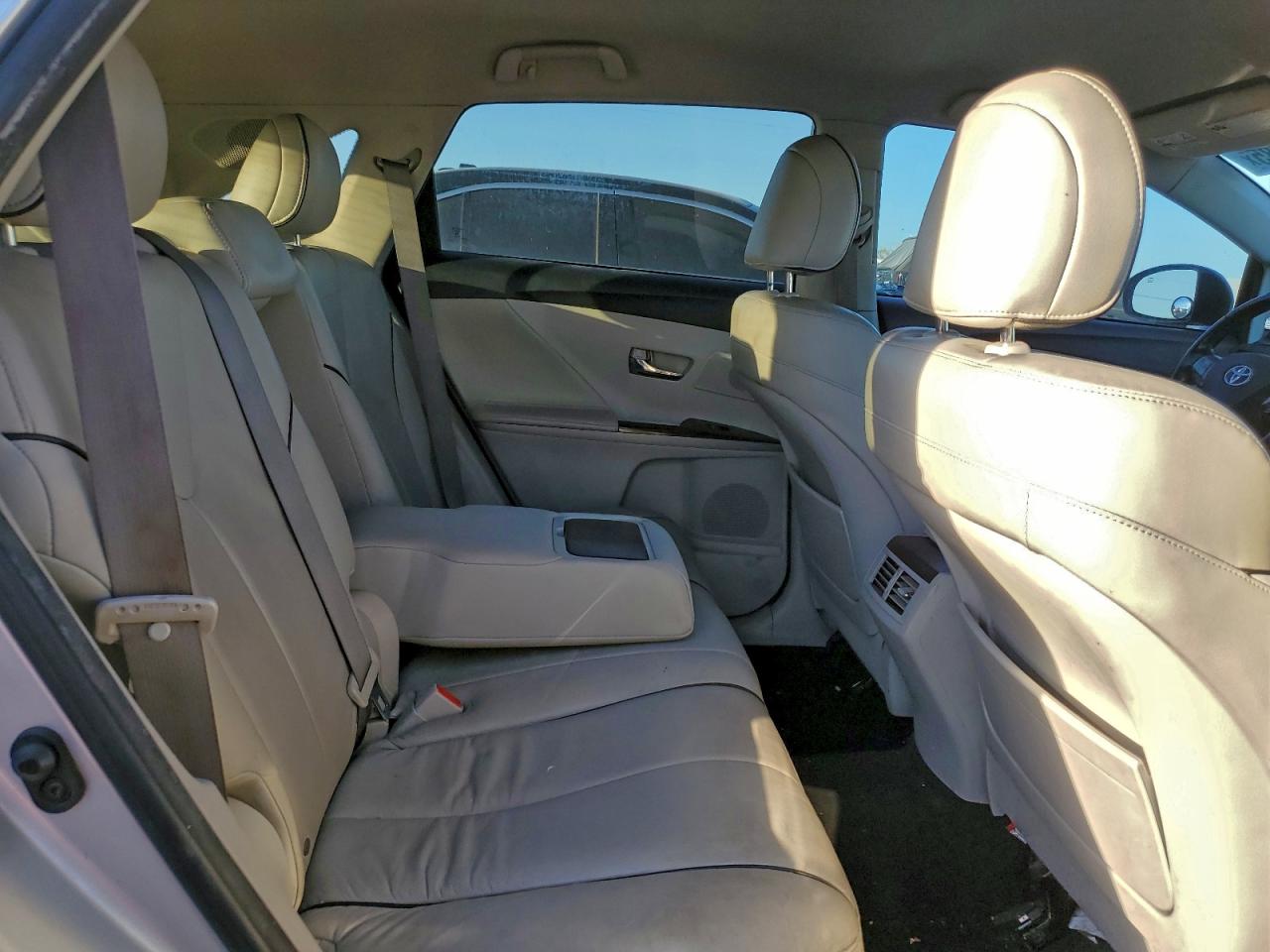 2009 TOYOTA VENZA photo 11