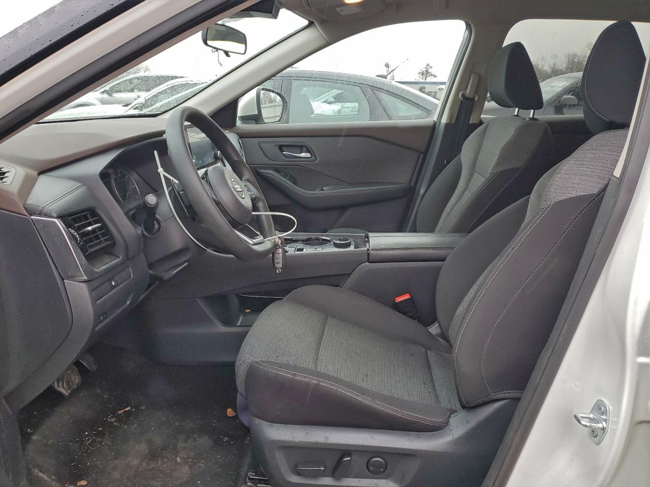 2021 NISSAN ROGUE SV photo 7