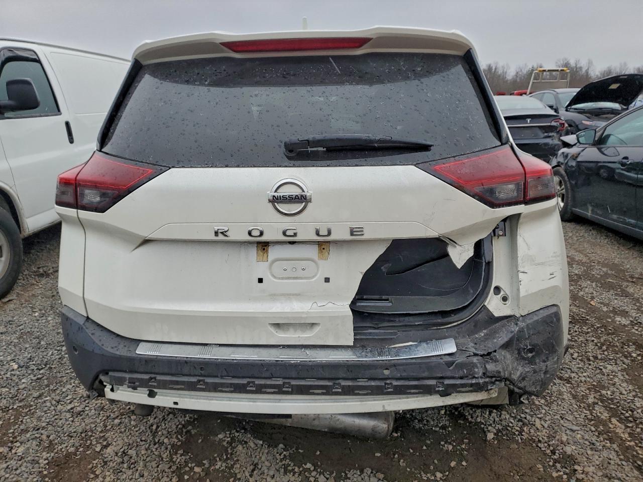2021 NISSAN ROGUE SV photo 6