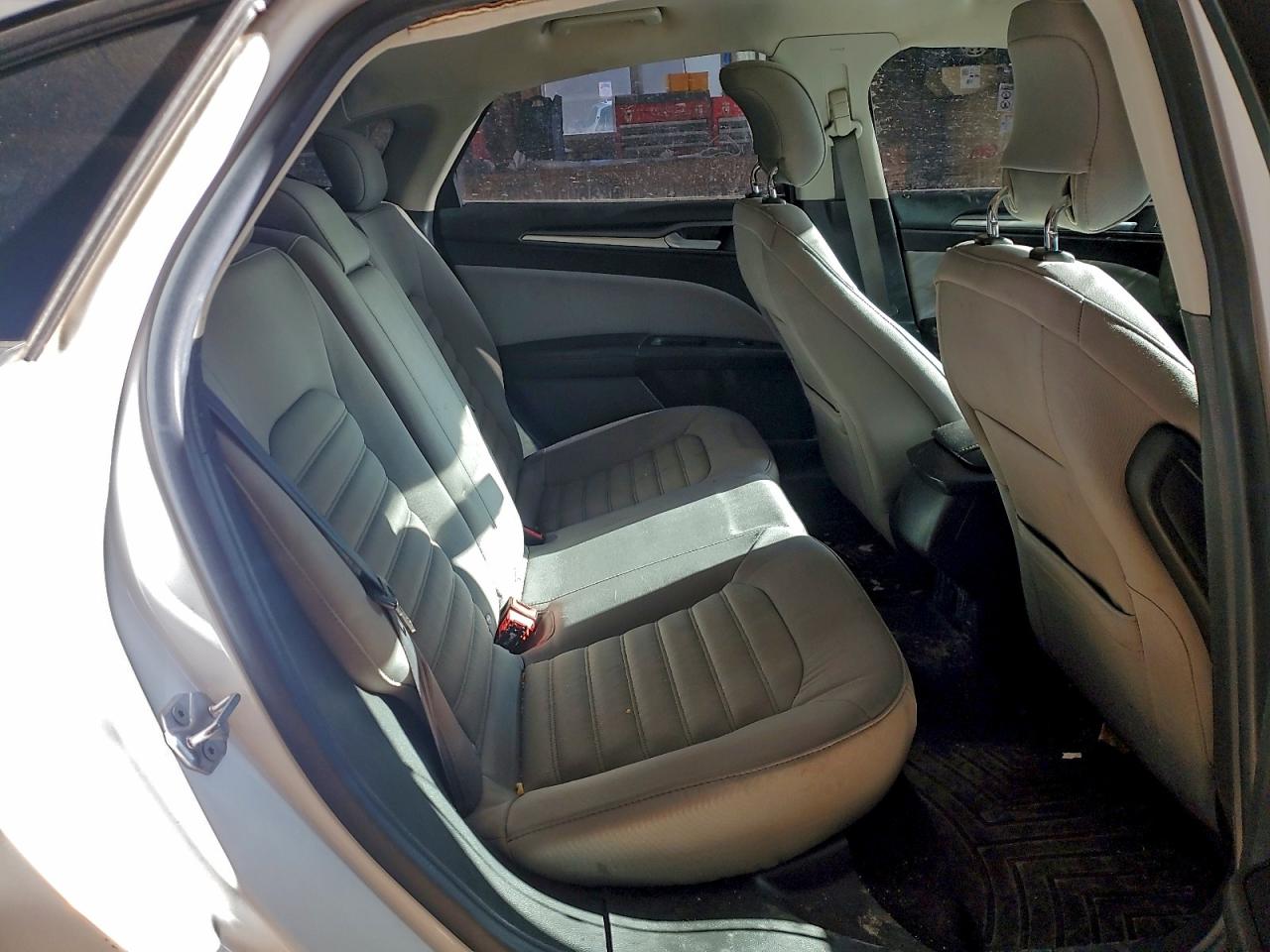2014 FORD FUSION S photo 19