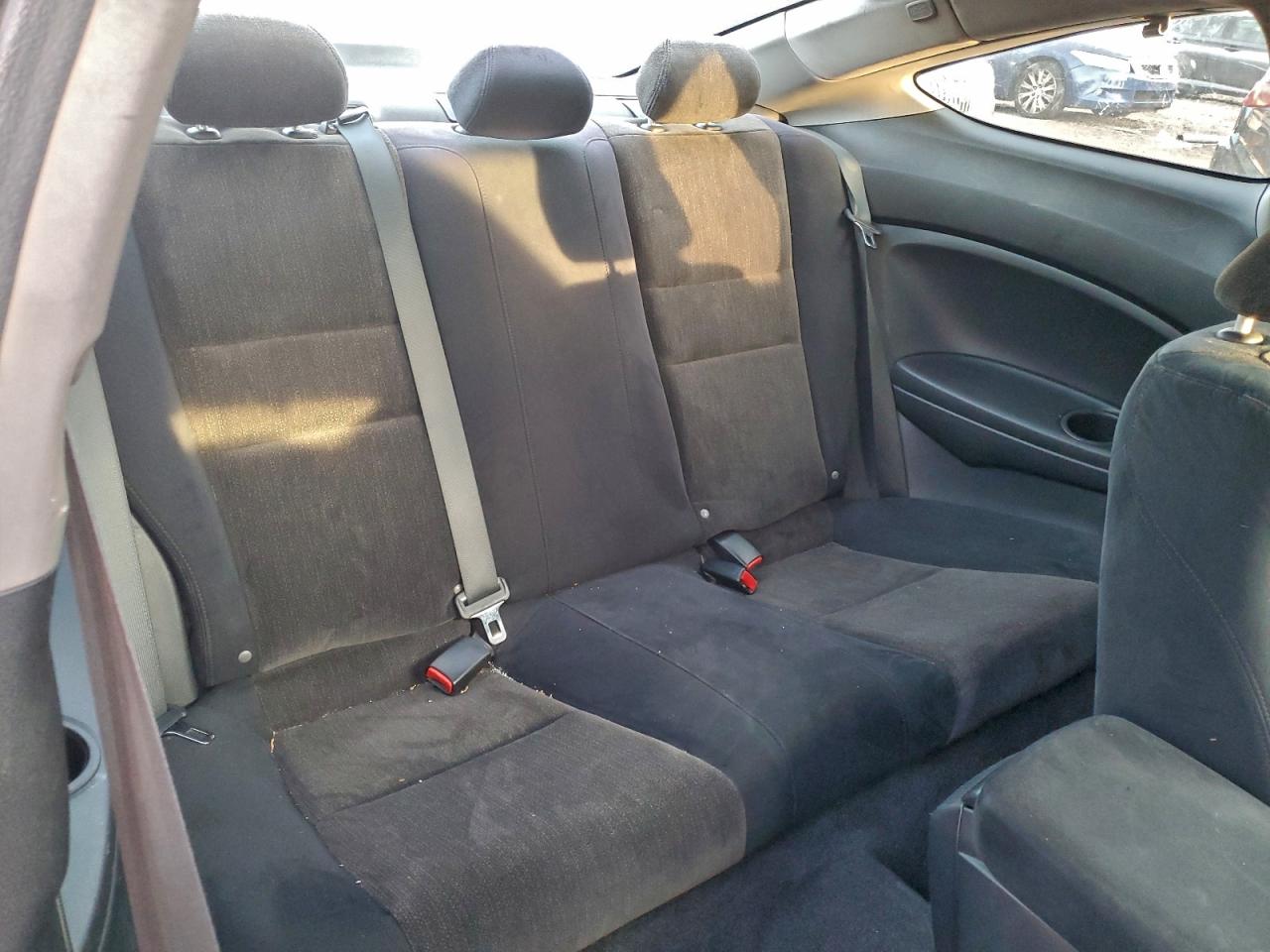 2010 HONDA ACCORD LX photo 19