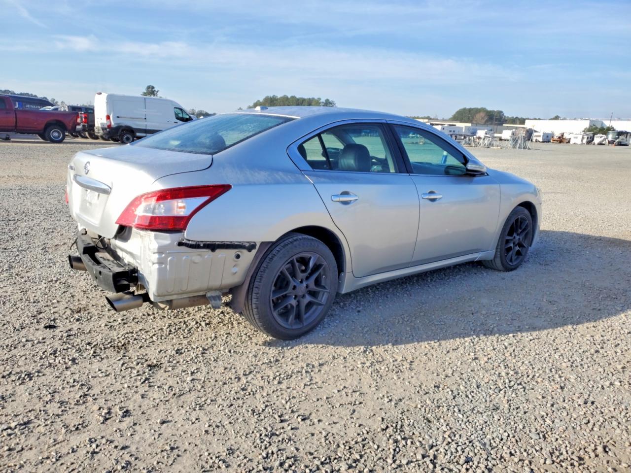 2010 NISSAN MAXIMA S photo 3