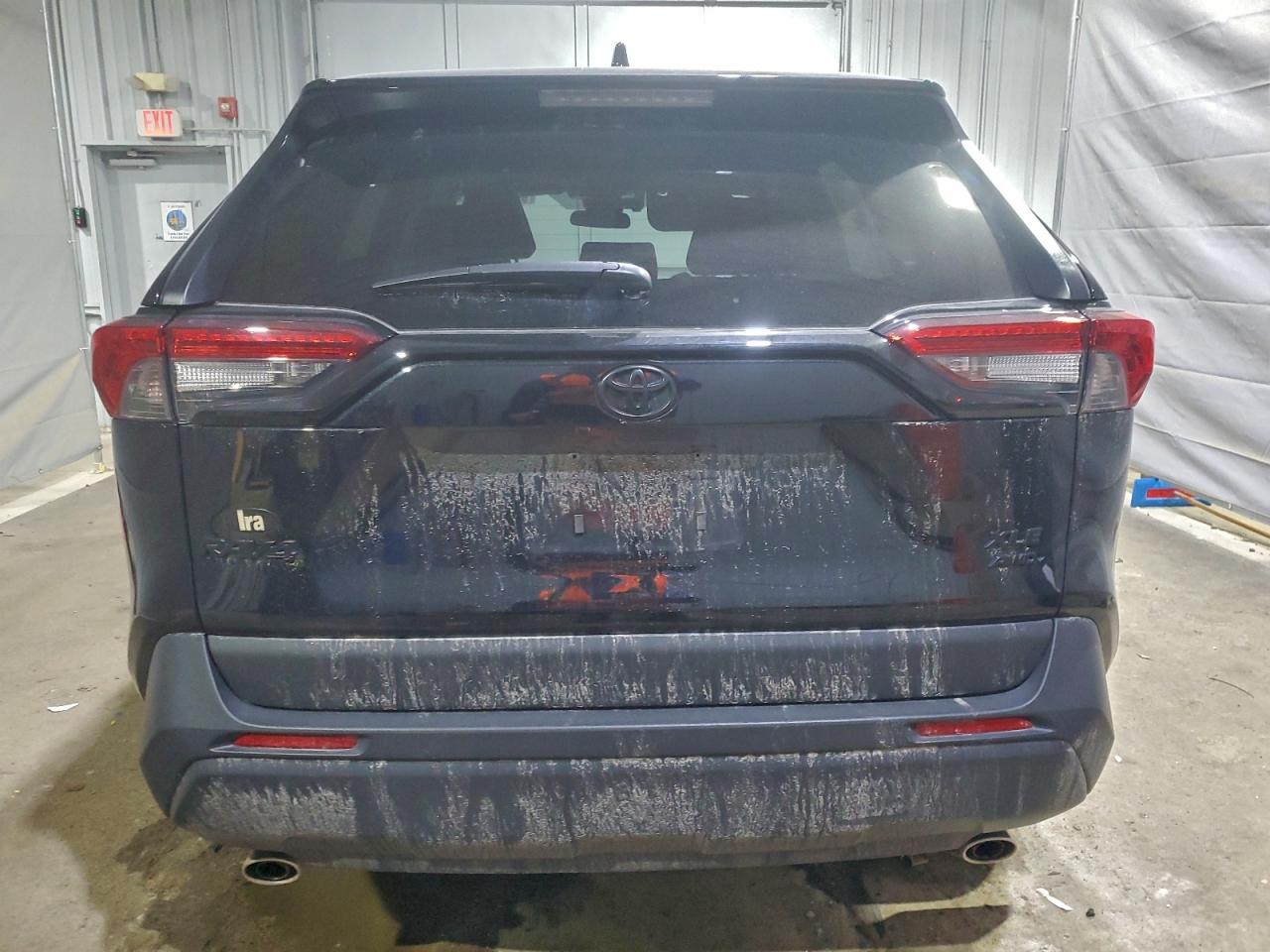 2025 TOYOTA RAV4 XLE photo 6