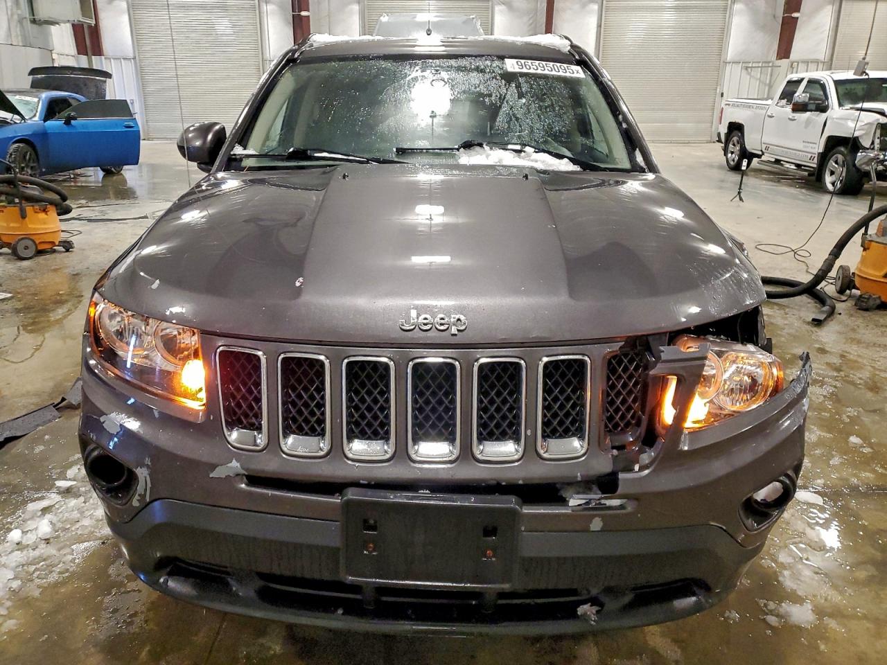 2017 JEEP COMPASS LATITUDE photo 5