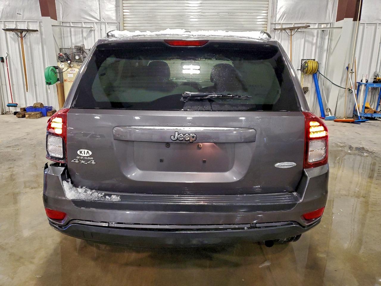 2017 JEEP COMPASS LATITUDE photo 6