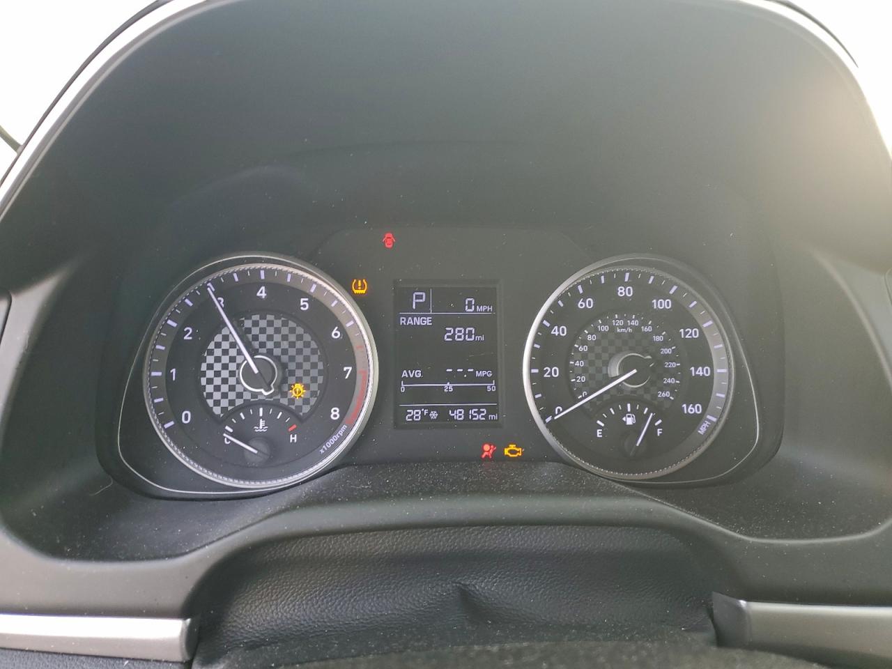 2019 HYUNDAI ELANTRA SE photo 9
