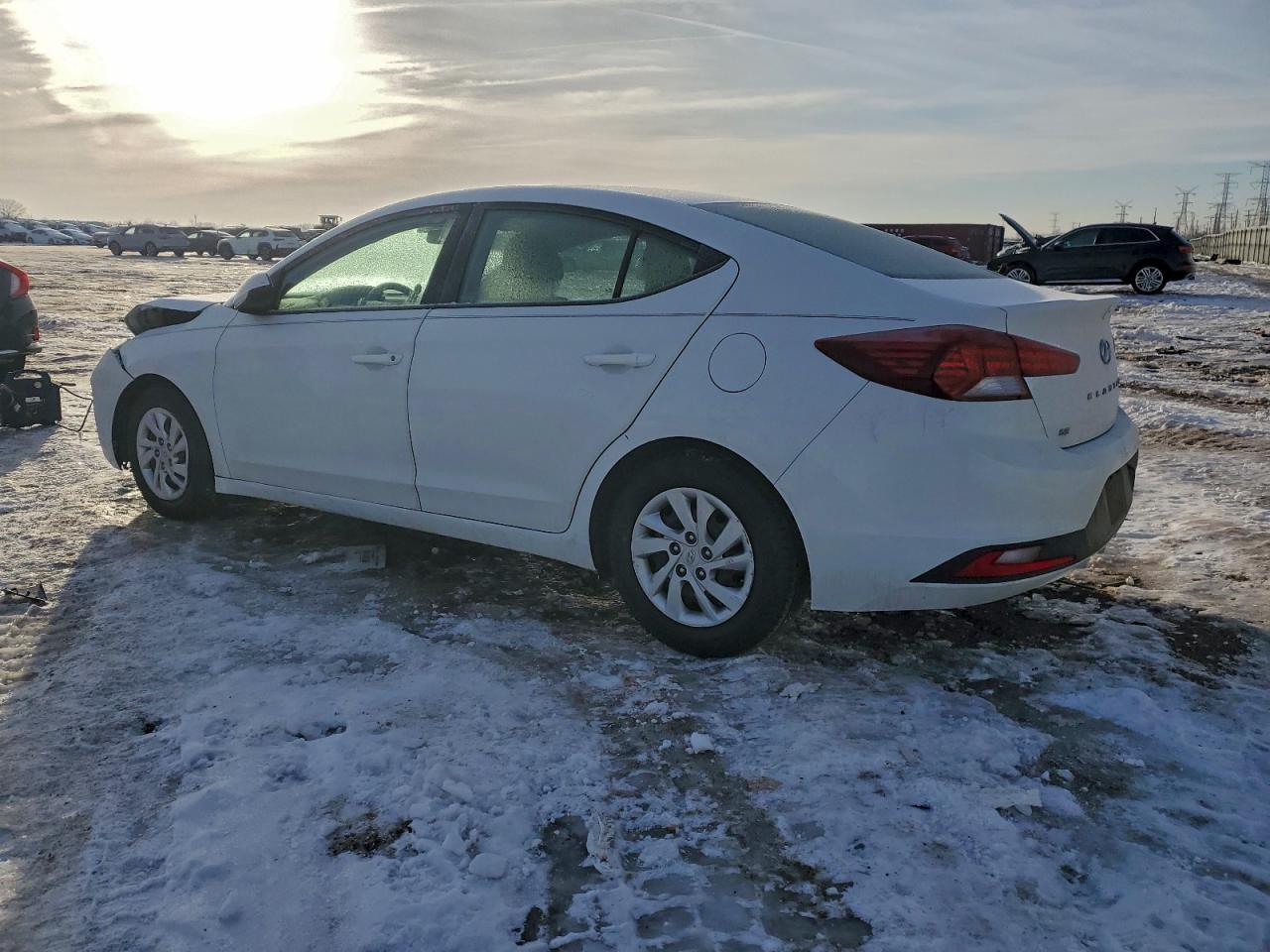 2019 HYUNDAI ELANTRA SE photo 2