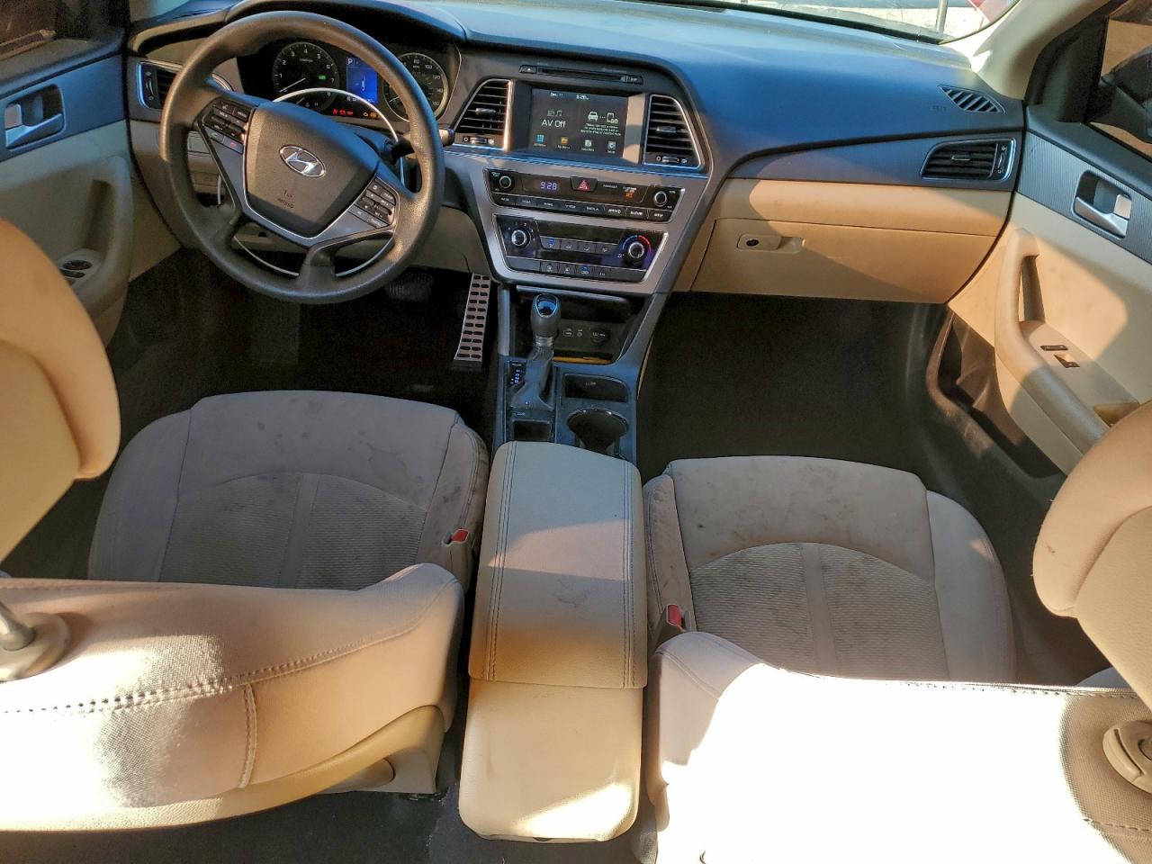 2017 HYUNDAI SONATA SE photo 8