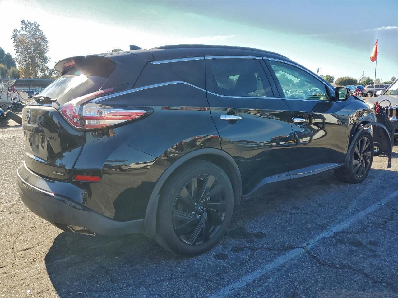2018 NISSAN MURANO S photo 3