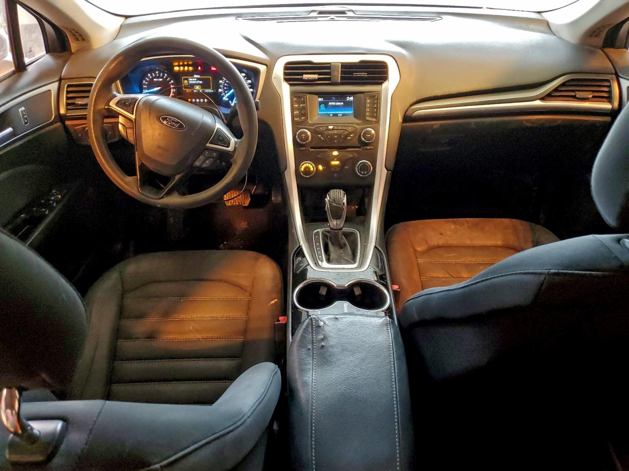 2014 FORD FUSION SE photo 8