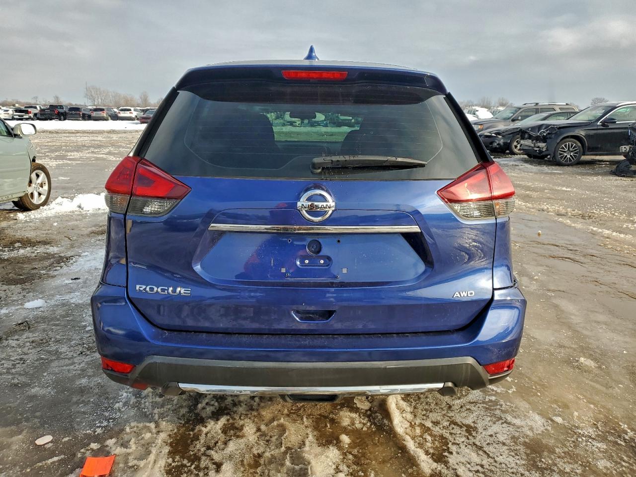 2018 NISSAN ROGUE S photo 6