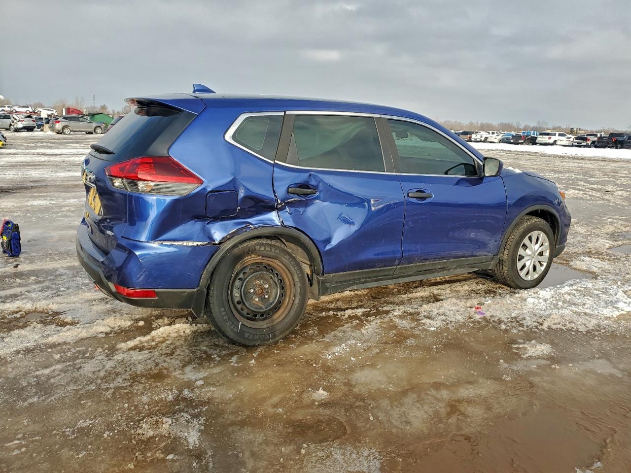 2018 NISSAN ROGUE S photo 3