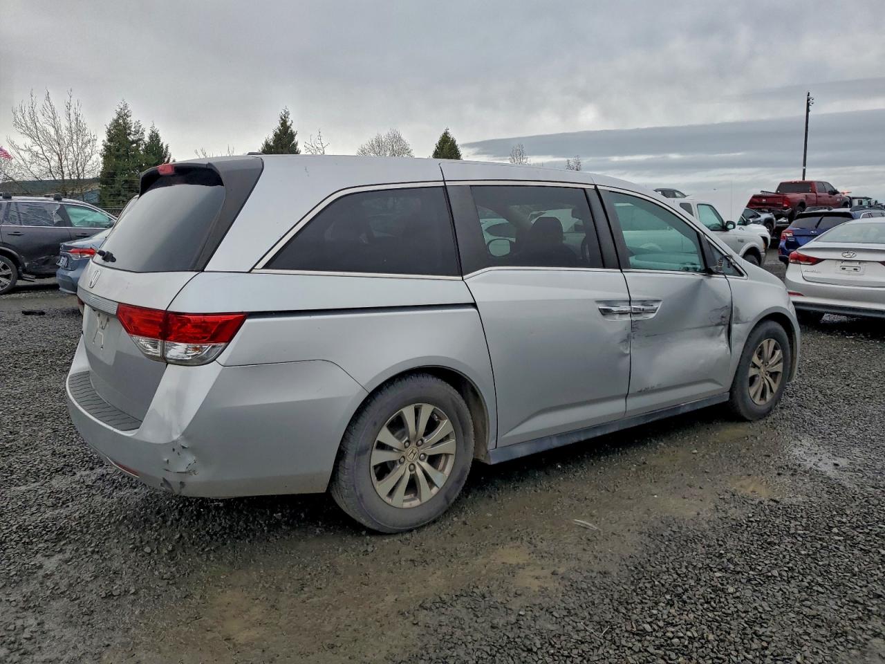 2014 HONDA ODYSSEY EXL photo 3