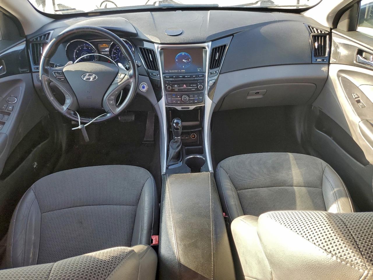 2014 HYUNDAI SONATA SE photo 8