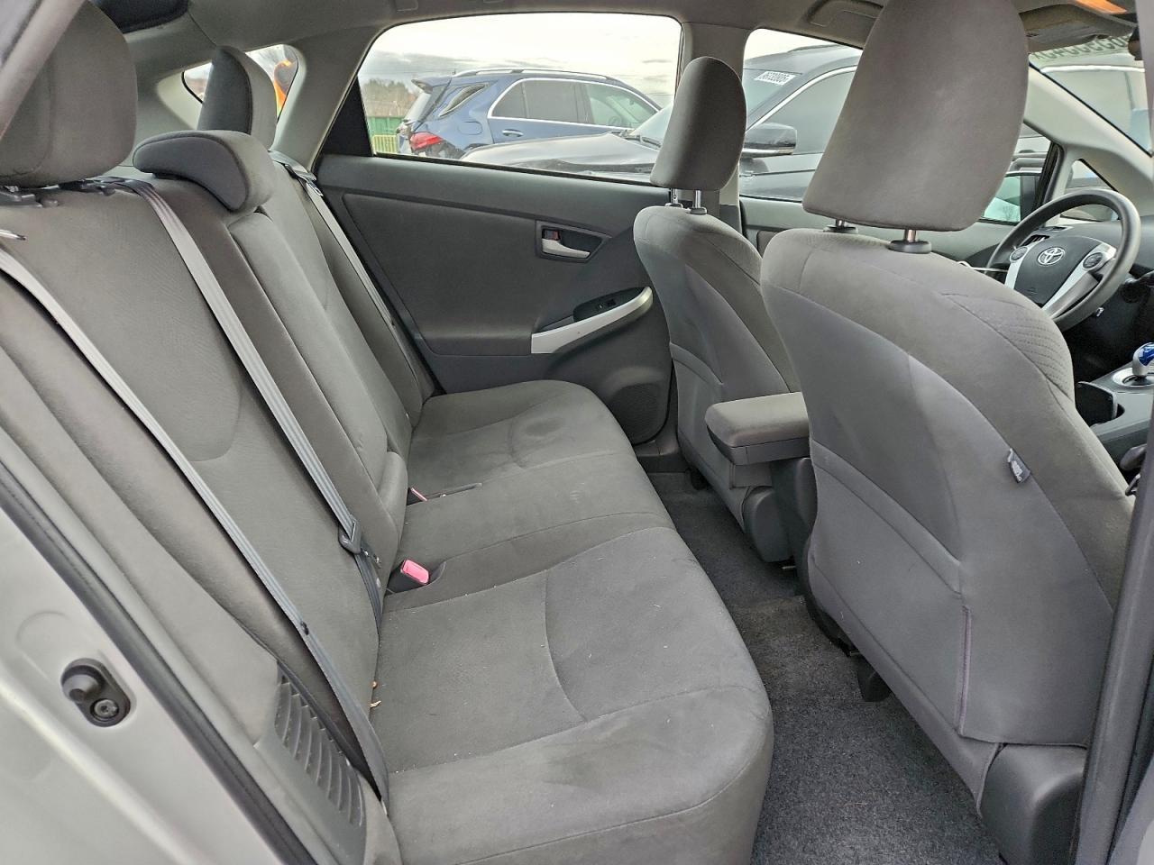 2011 TOYOTA PRIUS photo 10