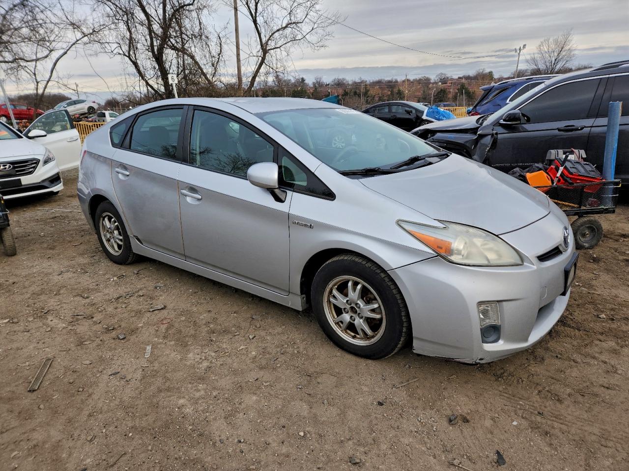 2011 TOYOTA PRIUS photo 4