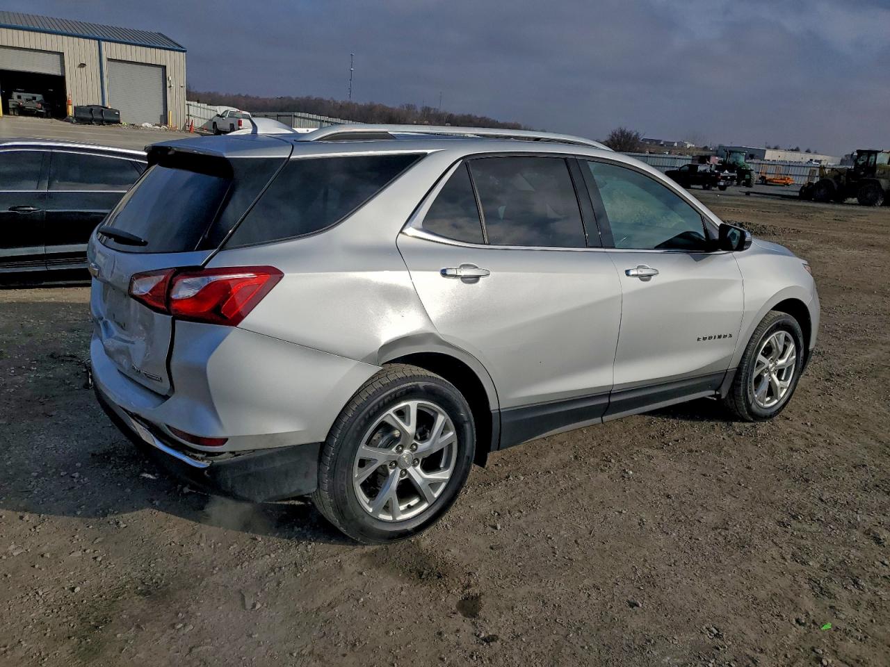 2018 CHEVROLET EQUINOX PREMIER photo 3