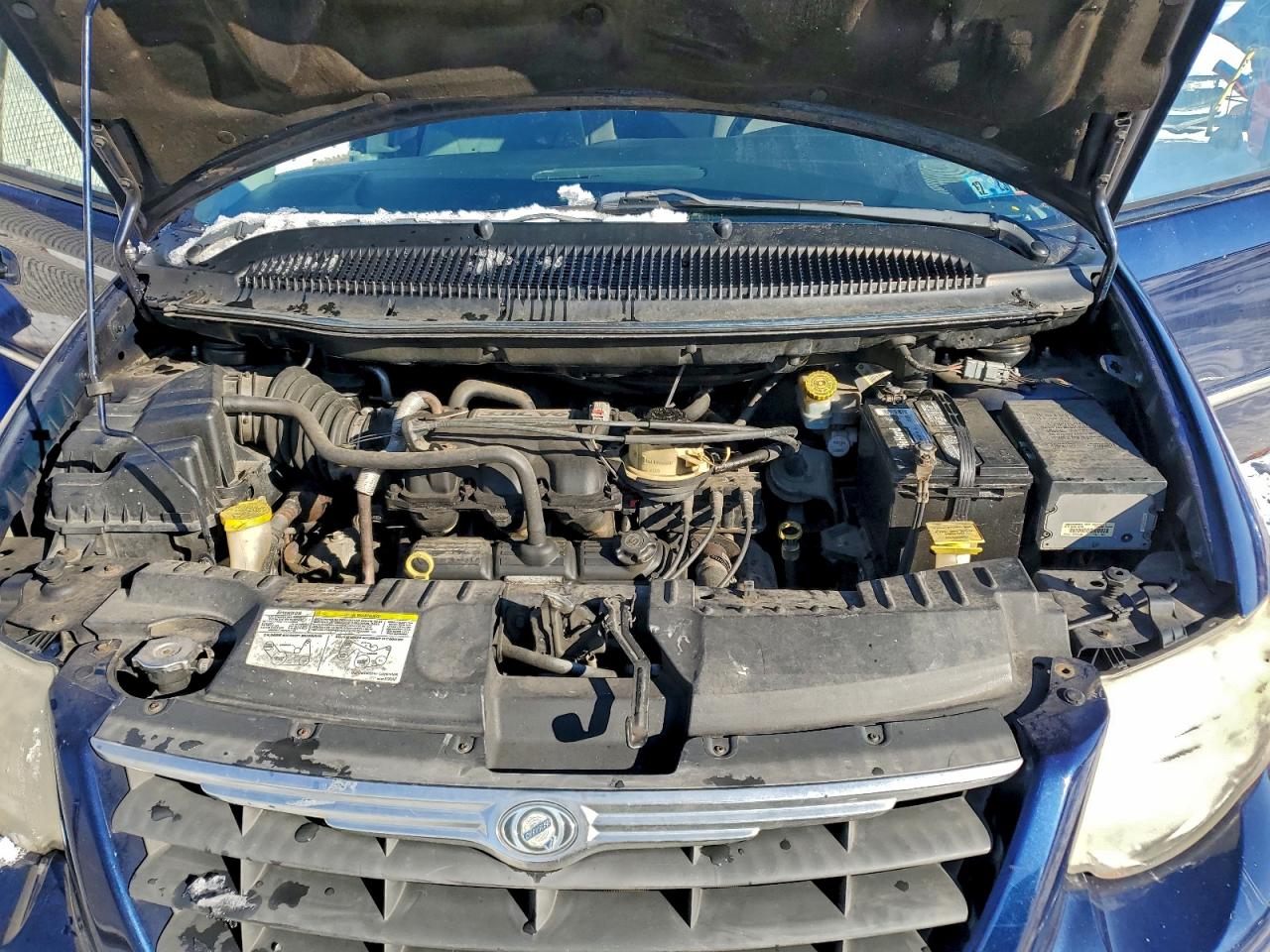 2005 CHRYSLER TOWN & COUNTRY TOURING photo 12