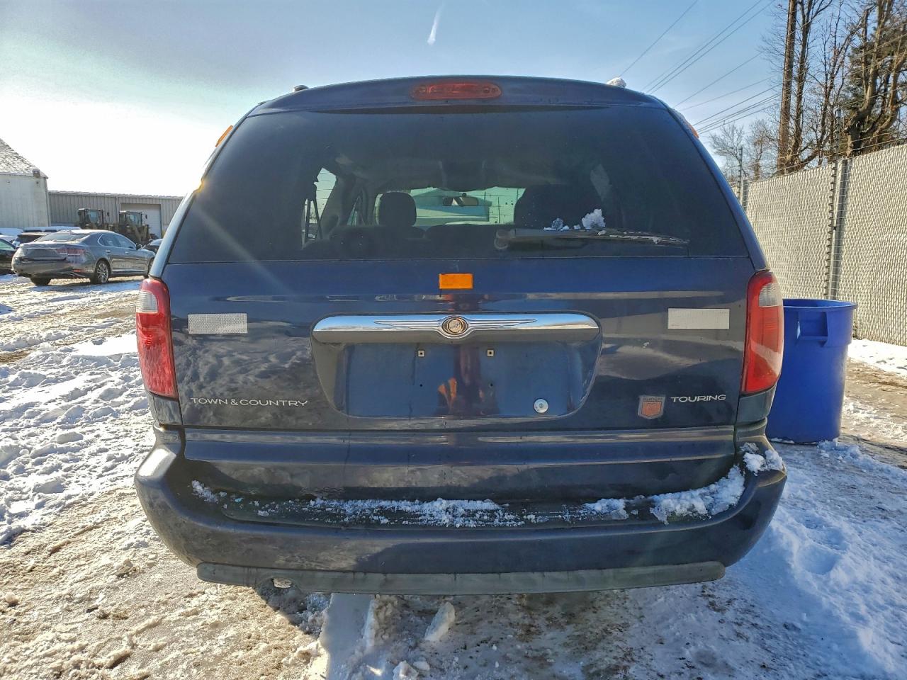 2005 CHRYSLER TOWN & COUNTRY TOURING photo 6